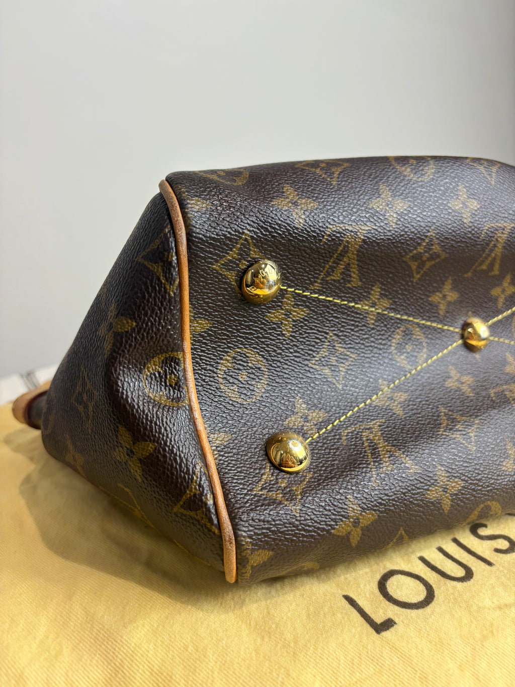 Louis Vuitton Tivoli PM