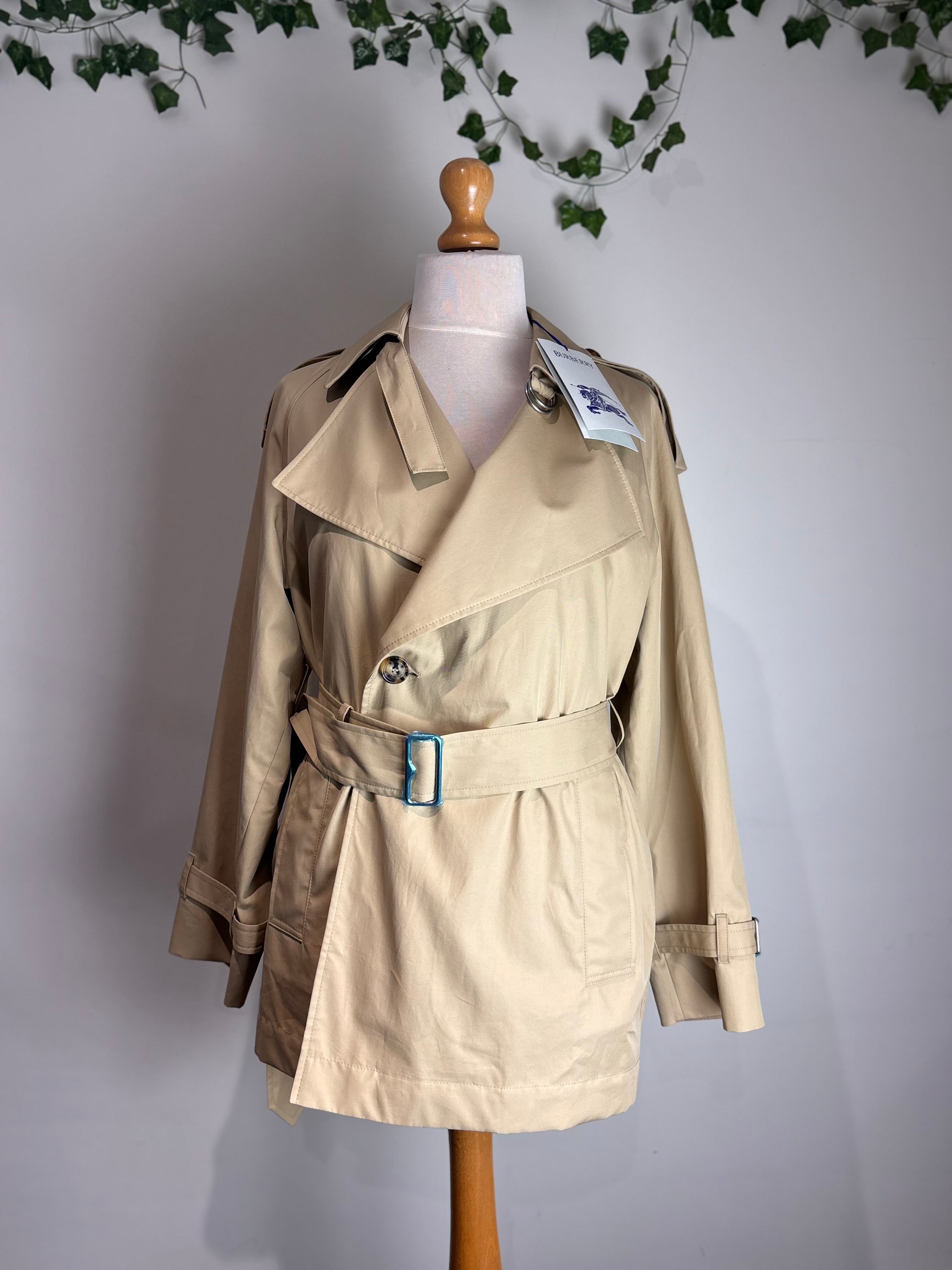 Burberry Flaxen Belted Short Trench Coat