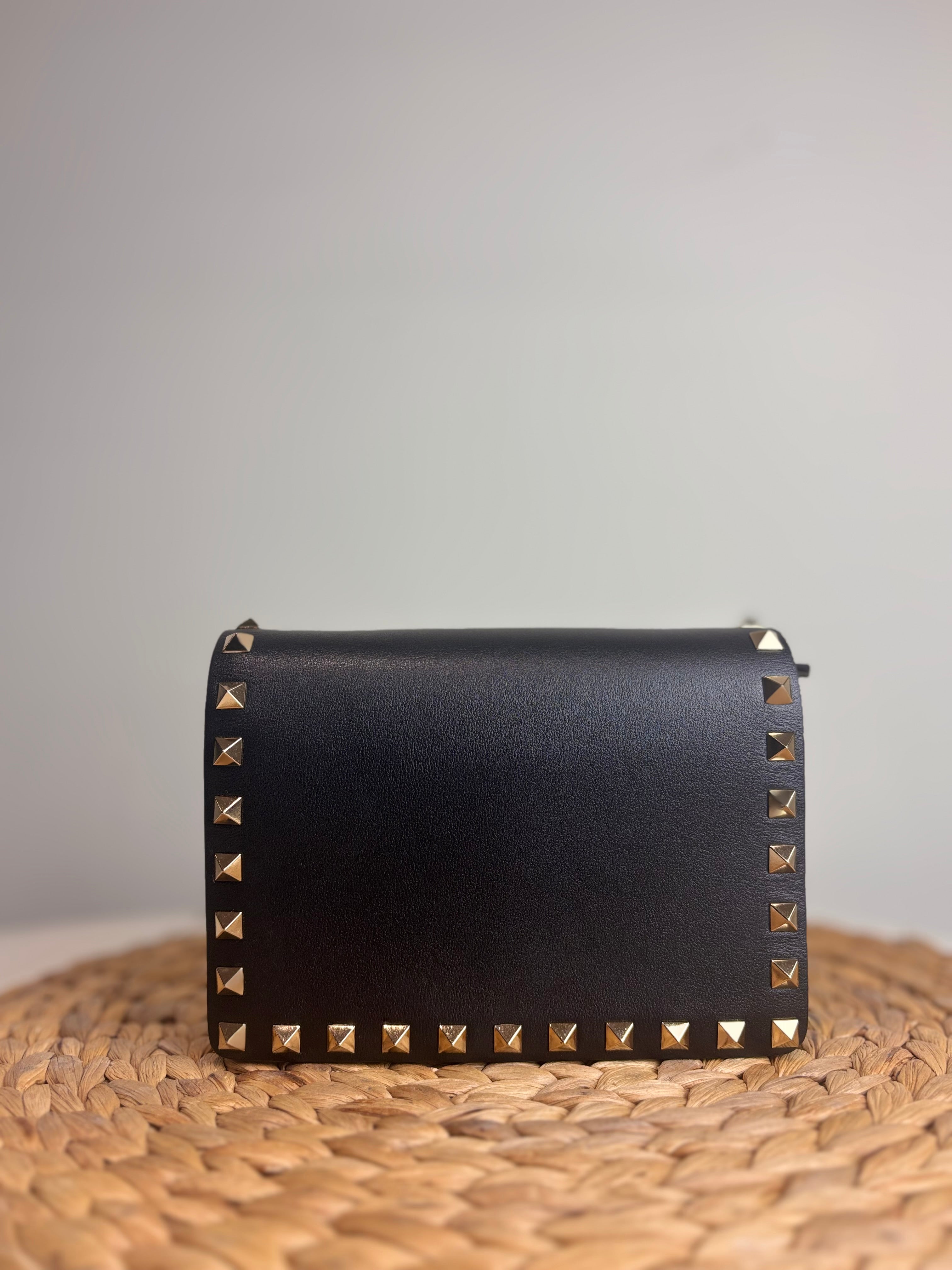 Valentino Garavani Rockstud W.O.C (BNWT)