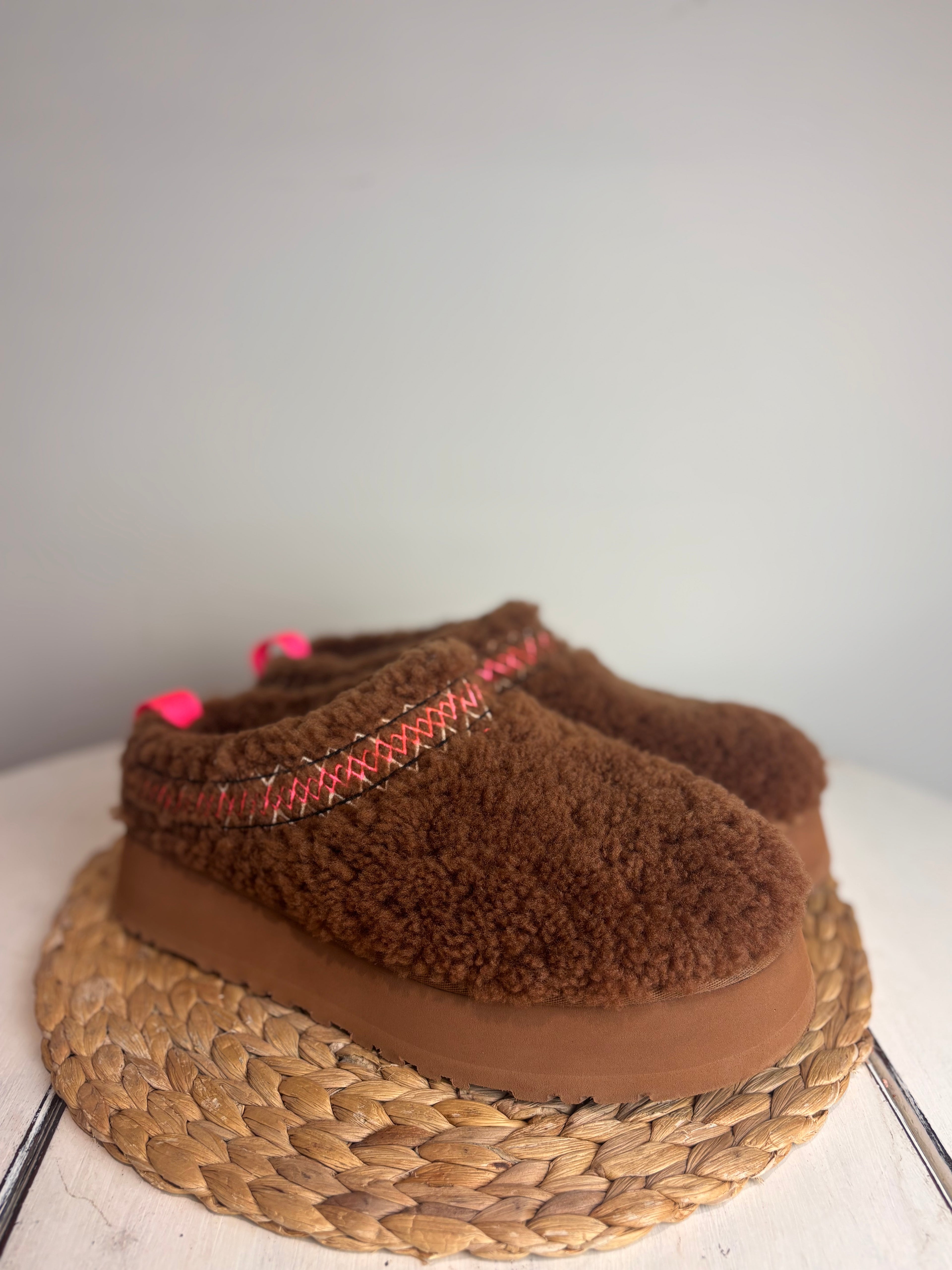 UGG Tazz Heritage Braid Slippers