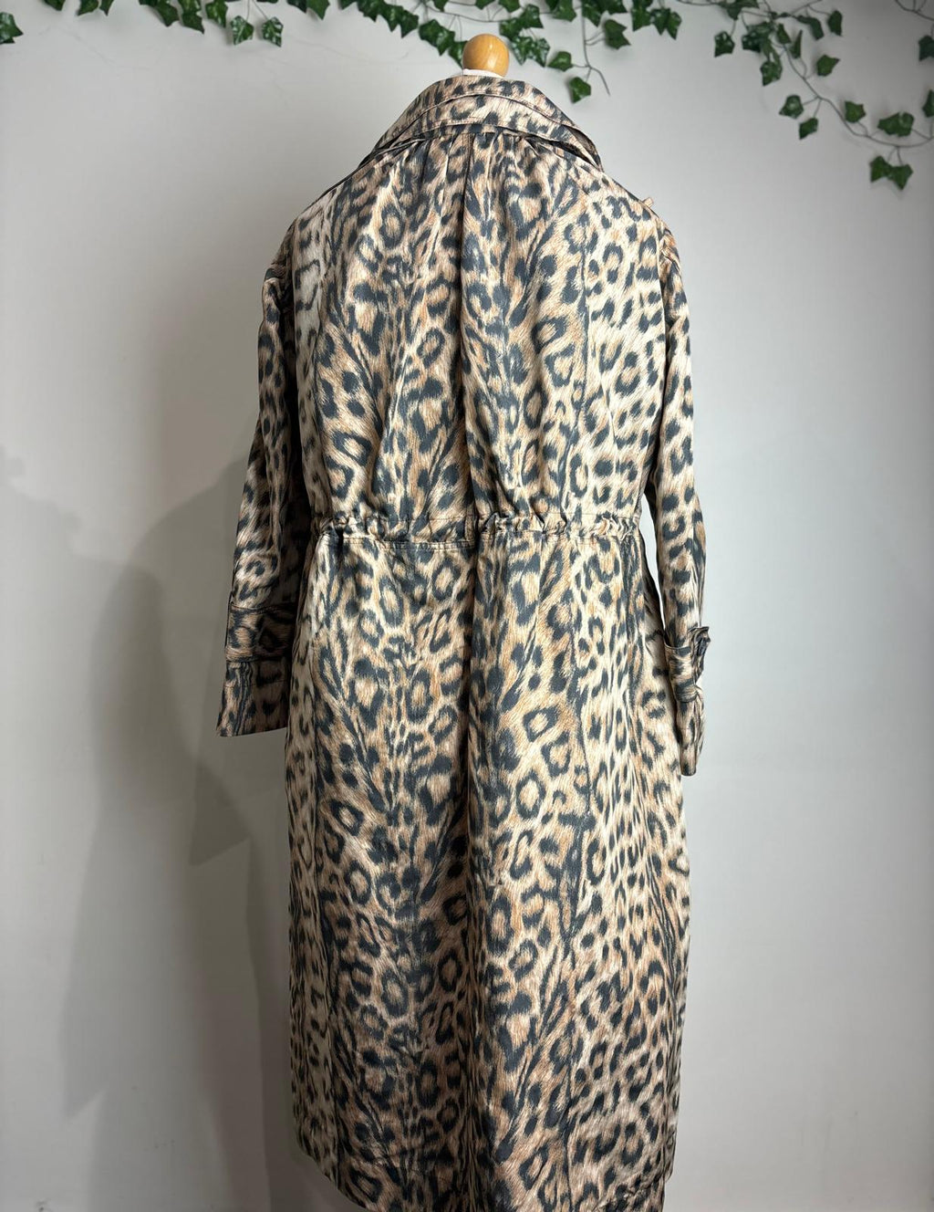 Victoria Beckham Patch Pocket Trench Coat