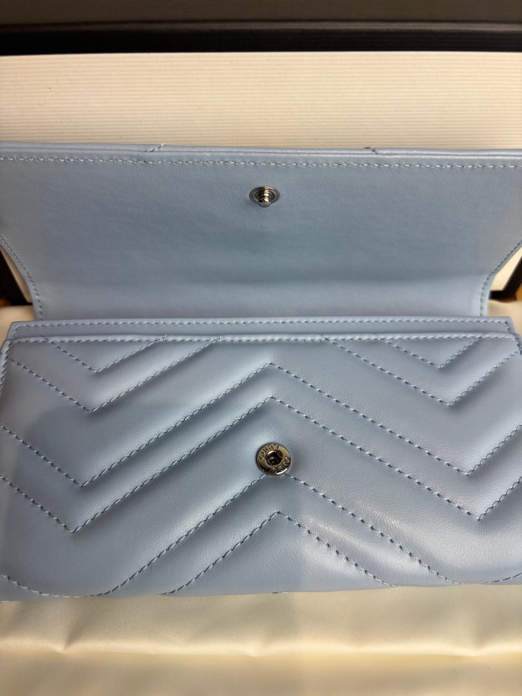 GUCCI GG Marmont Continental Wallet