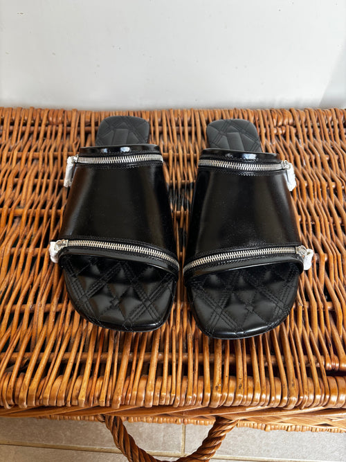 Burberry Black quilted Slides