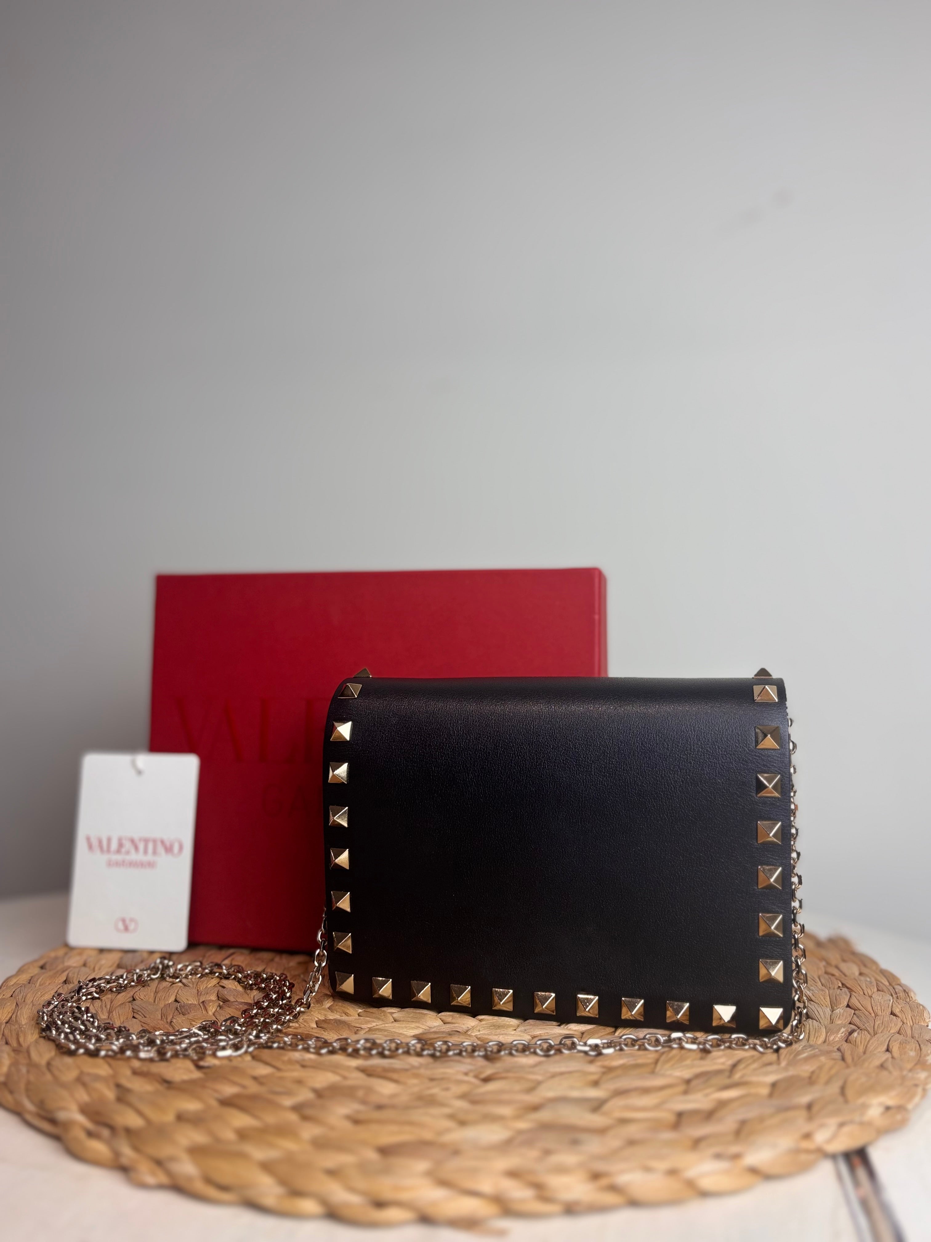Valentino Garavani Rockstud W.O.C (BNWT)