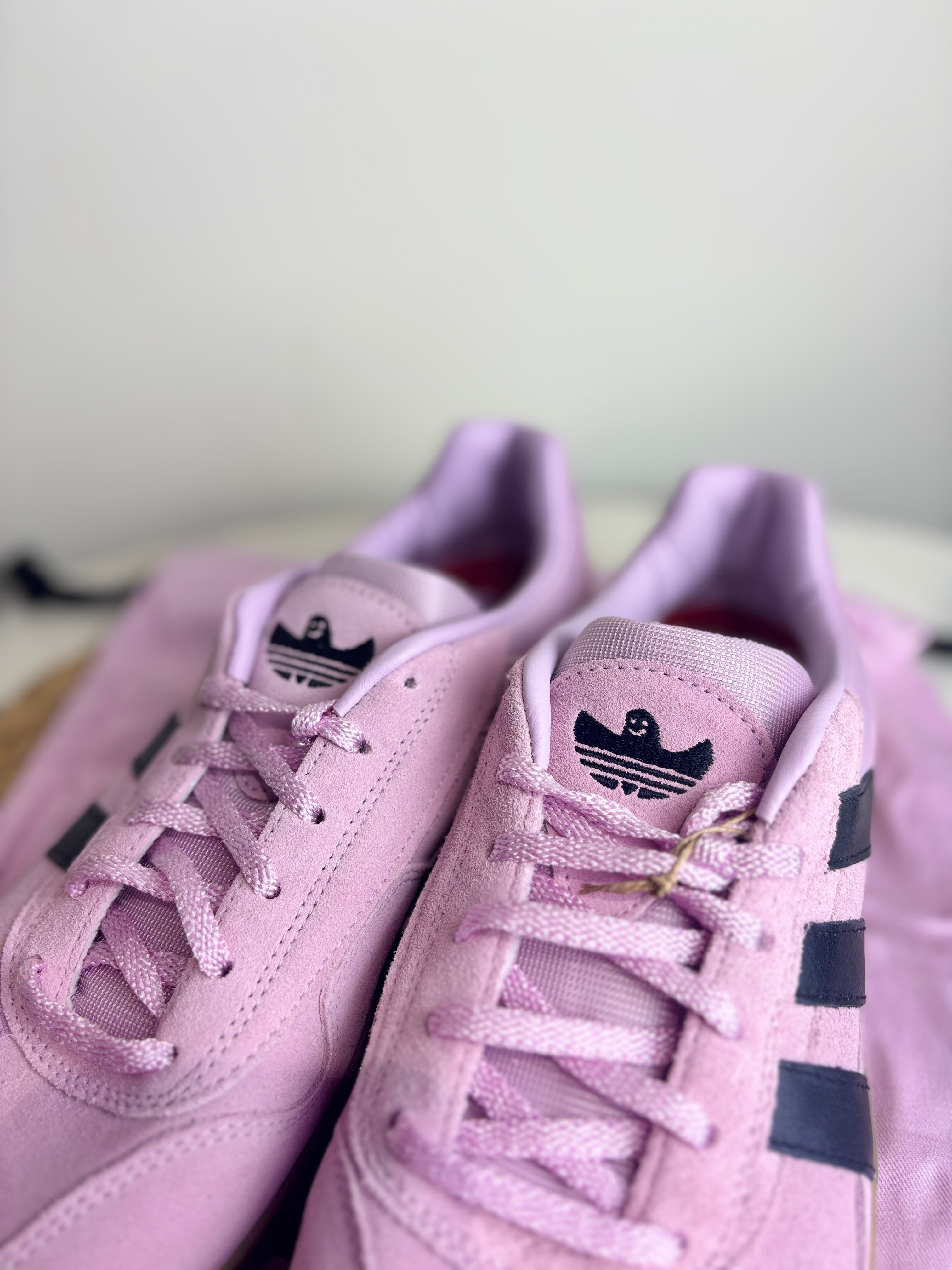 Adidas Gonz Aloha 'One Black Eye' Trainers