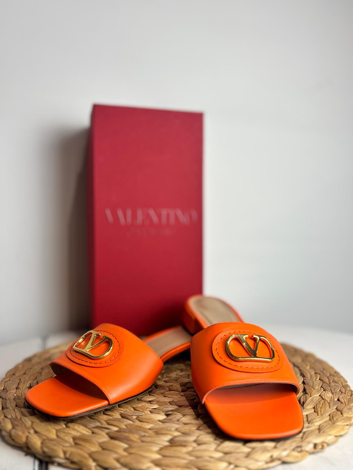 Valentino Garavani VLogo Signature Slides