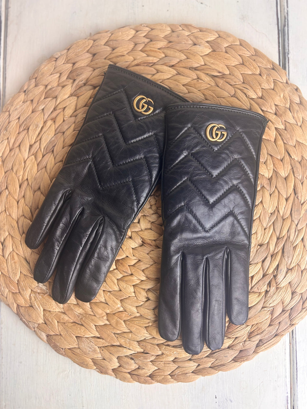 GUCCI GG Maramont Chevron Leather Gloves