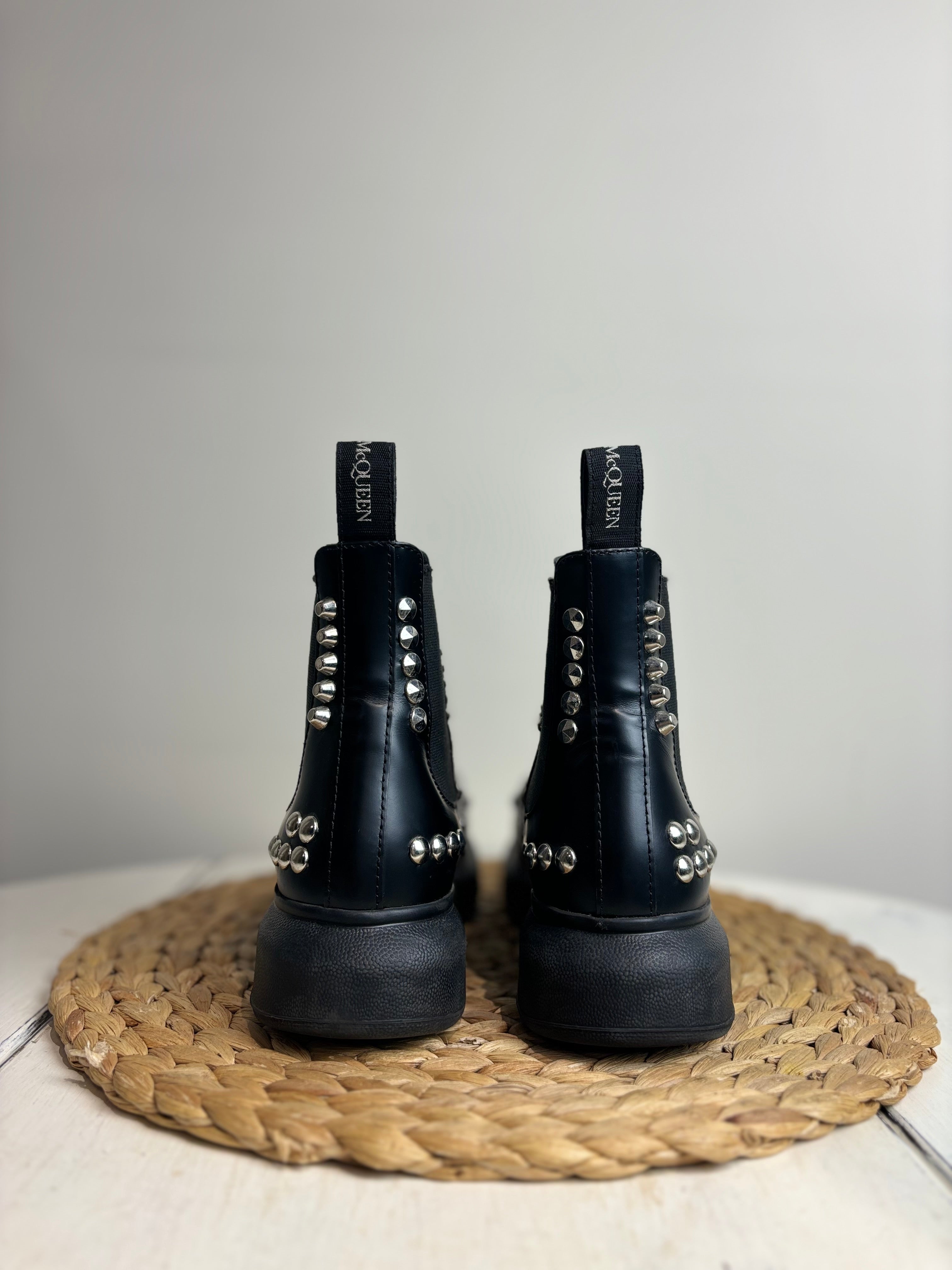 Alexander McQueen Studded Chelsea Boots – The Ilkley Dress Agency