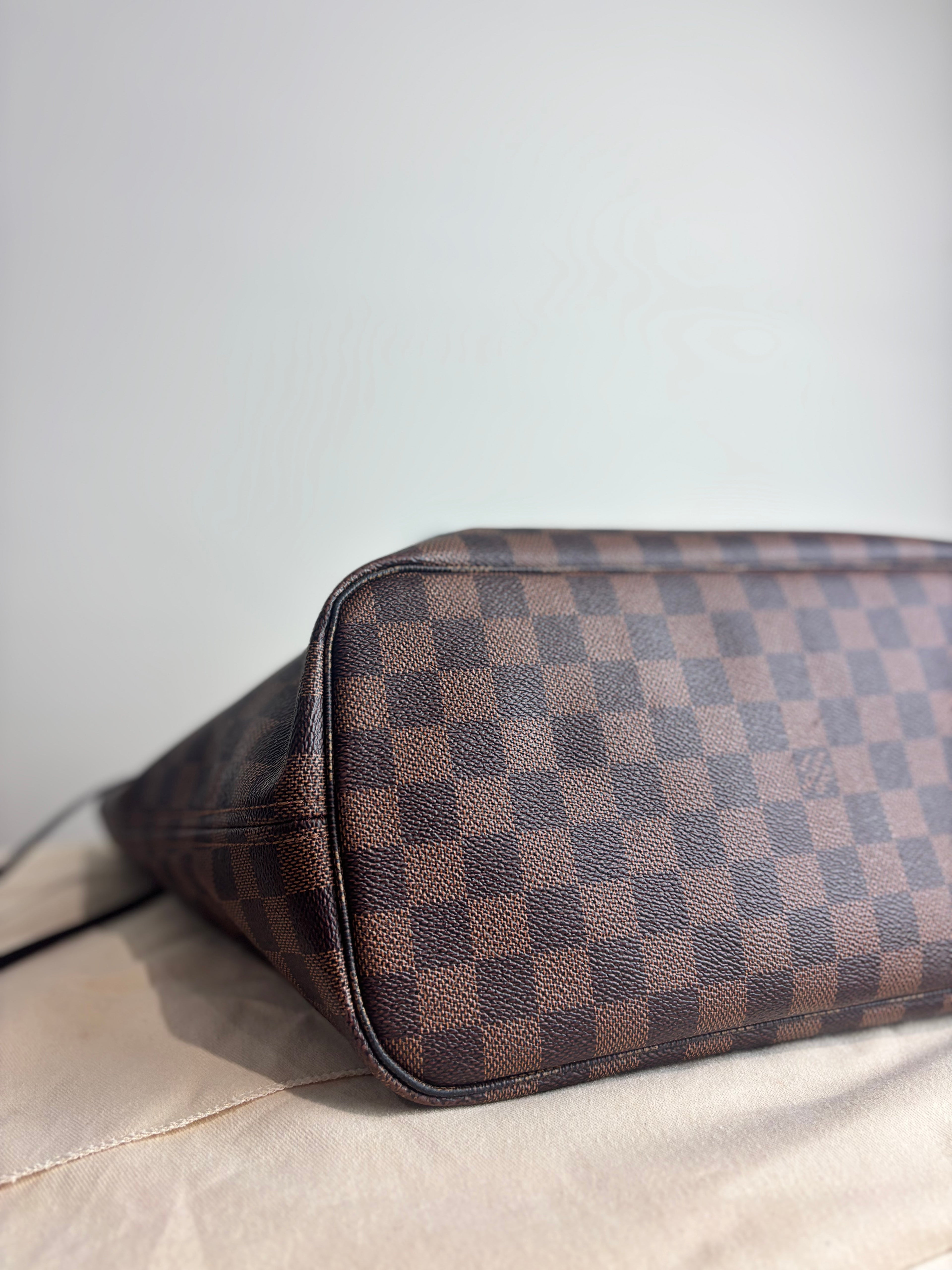 Louis Vuitton Neverfull MM Tote