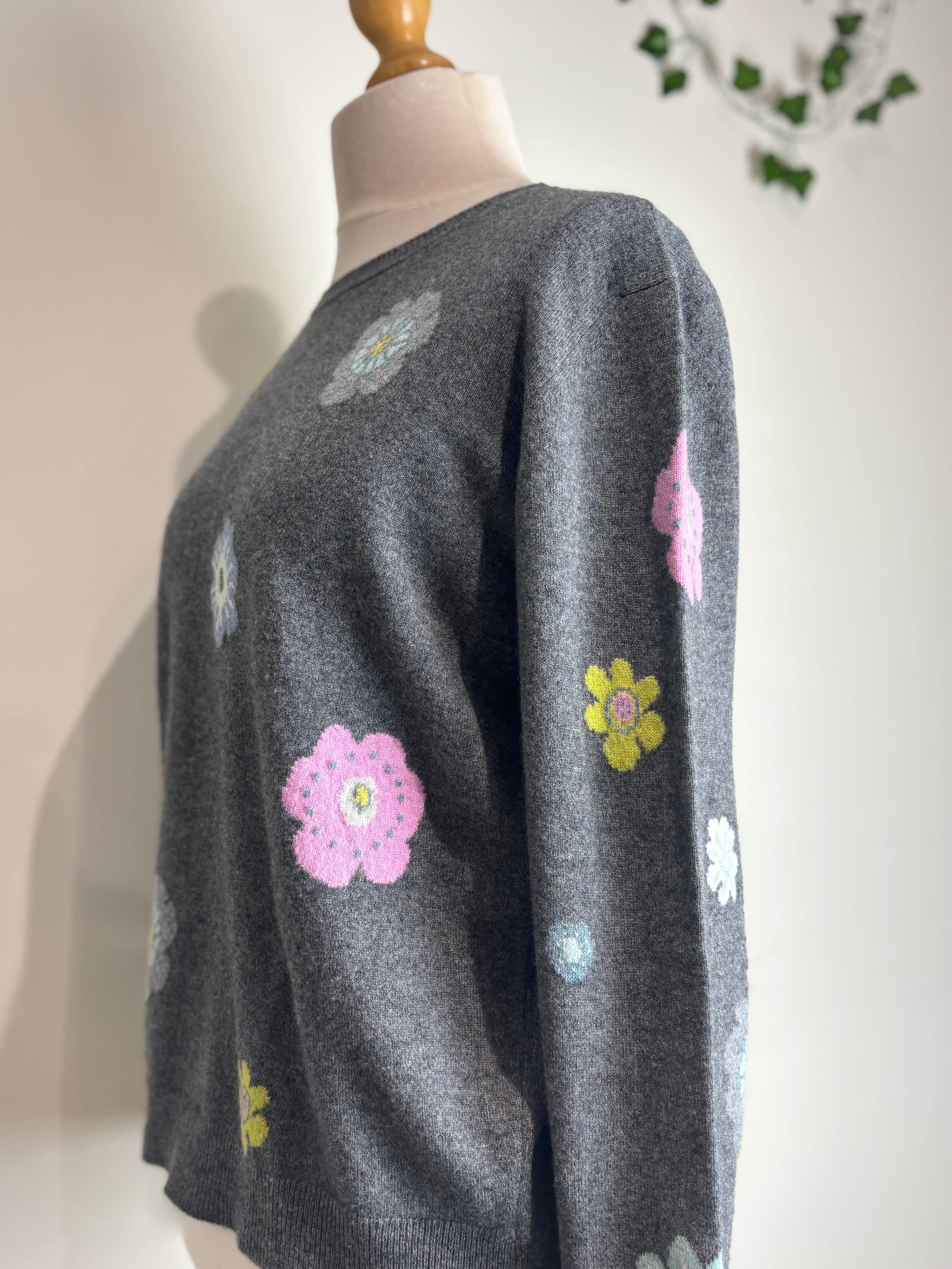 Queene & Belle Grey Flower Power Cashmere Jumper