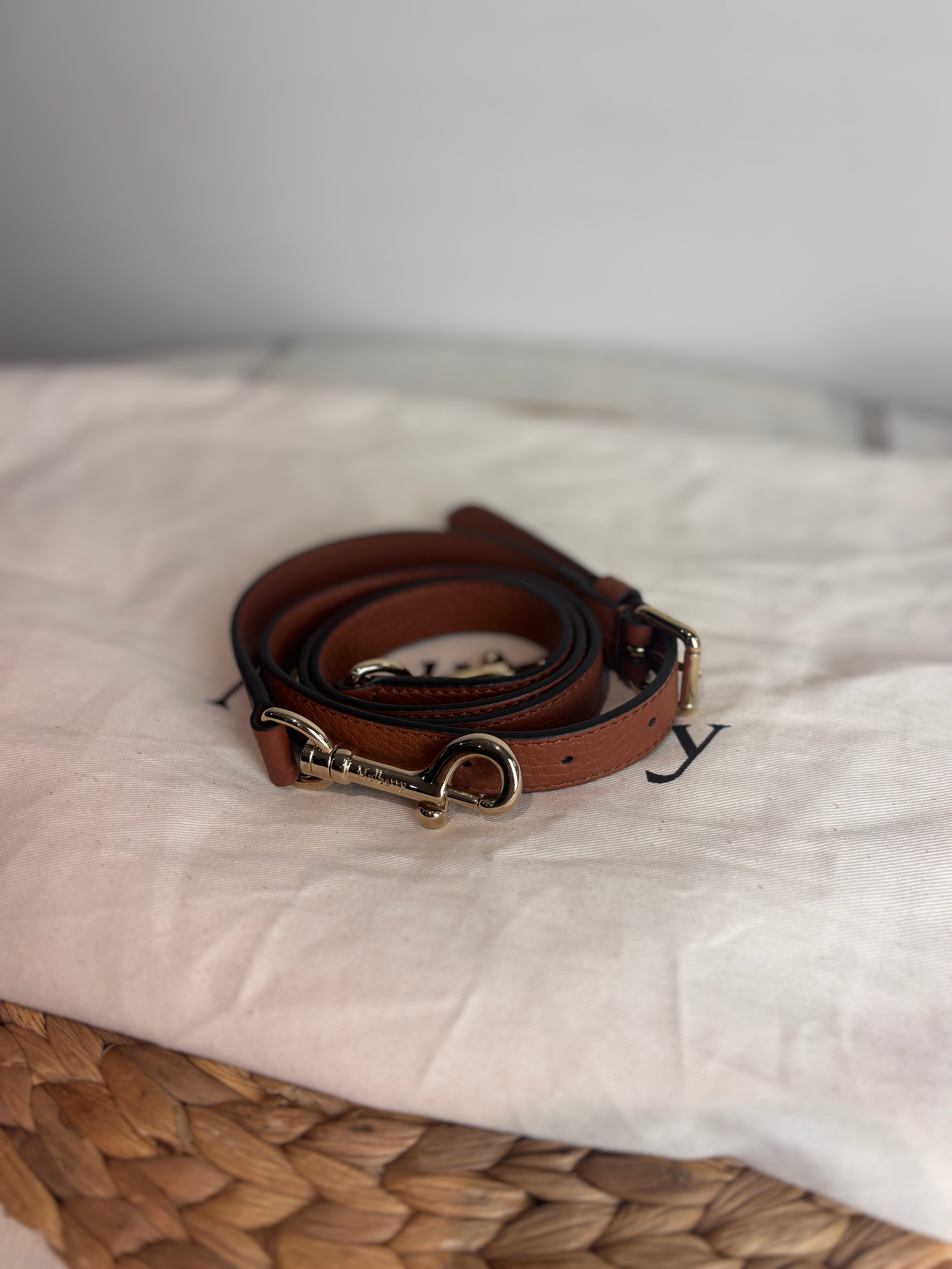 Mulberry Alexa Icon in Bright Oak Heavy Grain