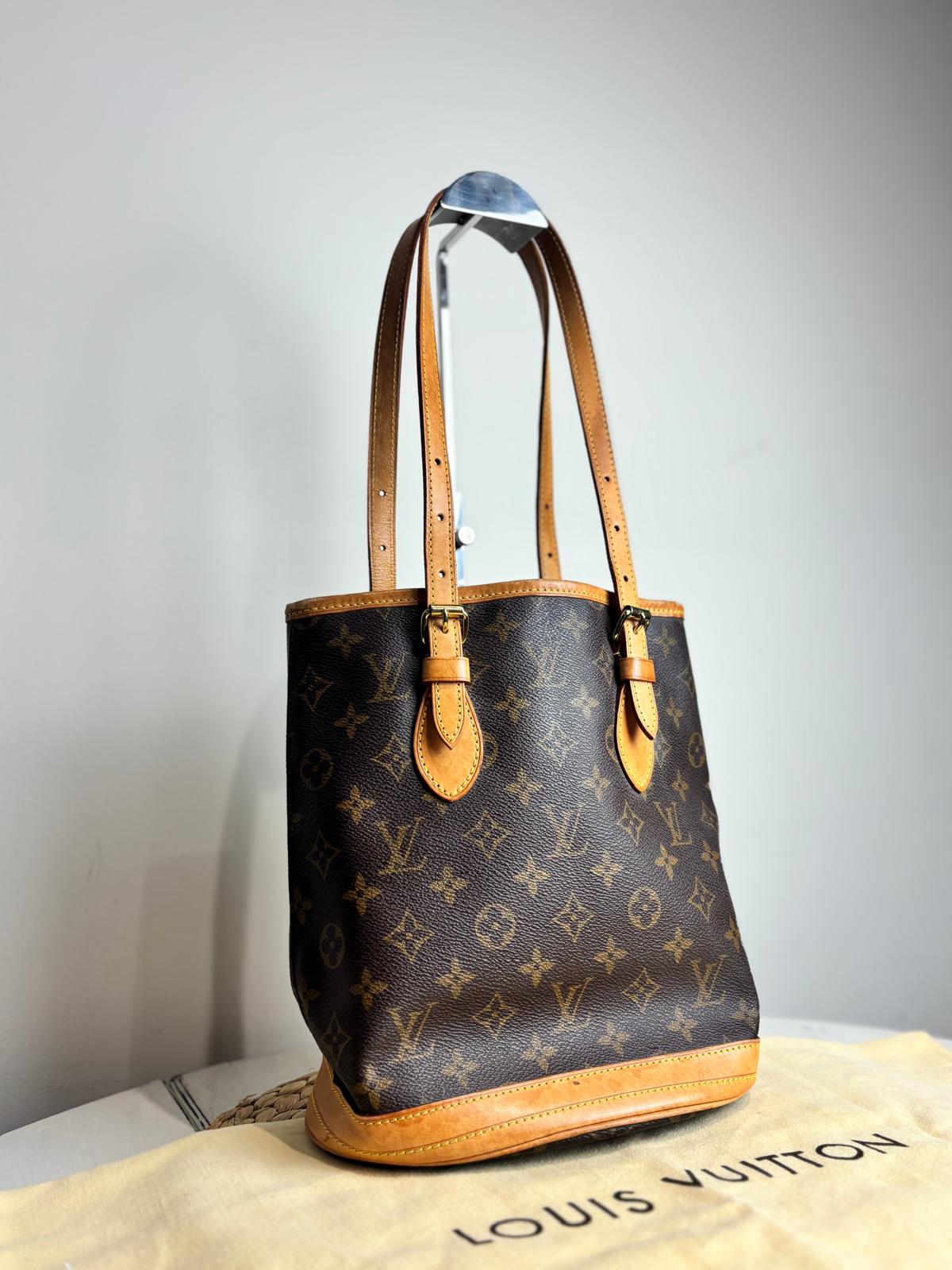 Louis Vuitton Vintage Petit 23 Bucket Bag