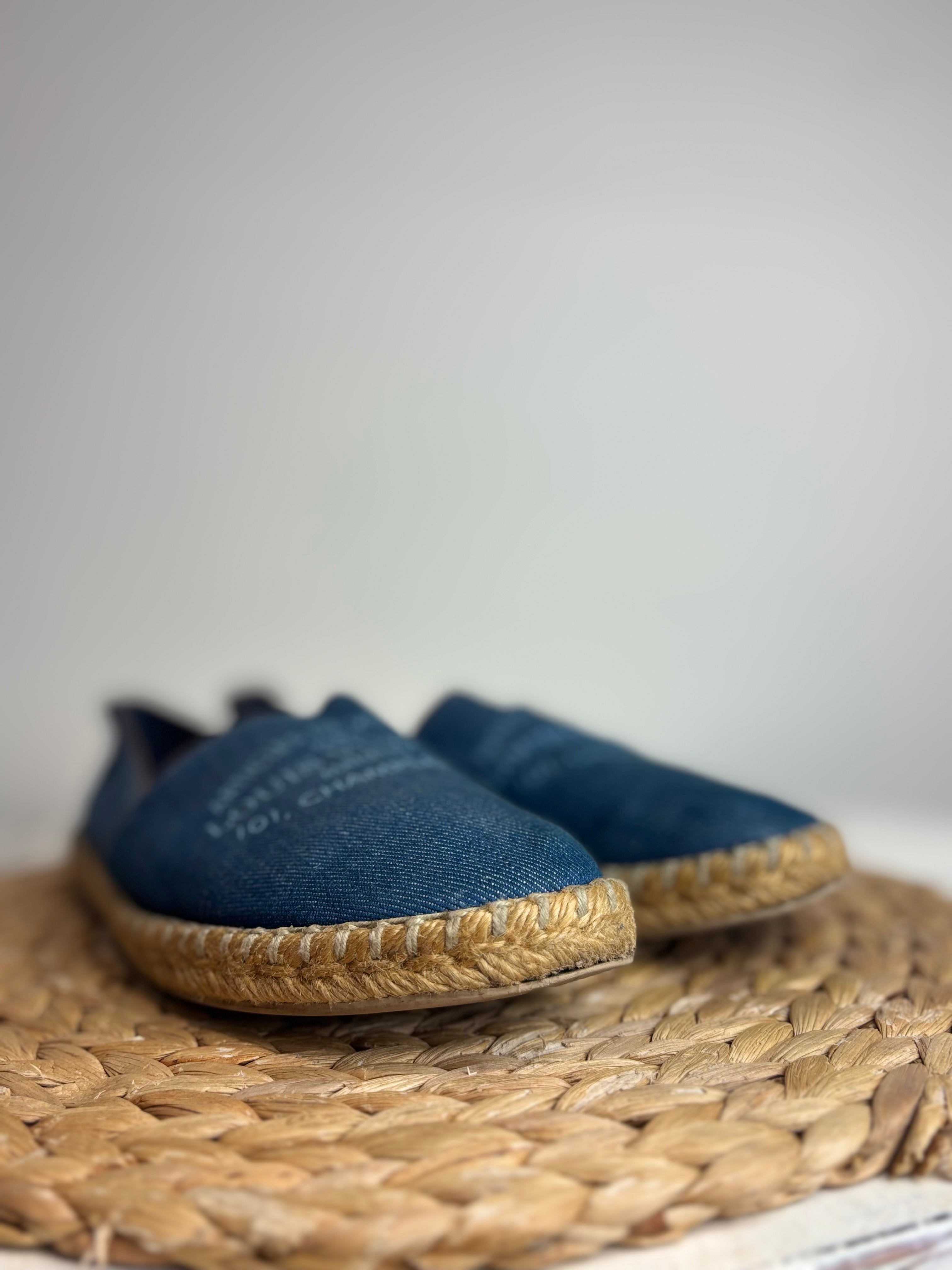 Louis Vuitton "Articles De Voyage" Denim Espadrille Flats