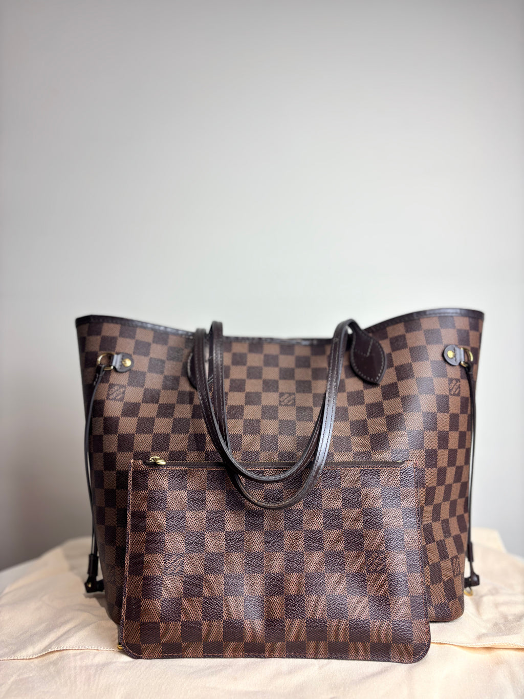 Louis Vuitton Neverfull MM Tote