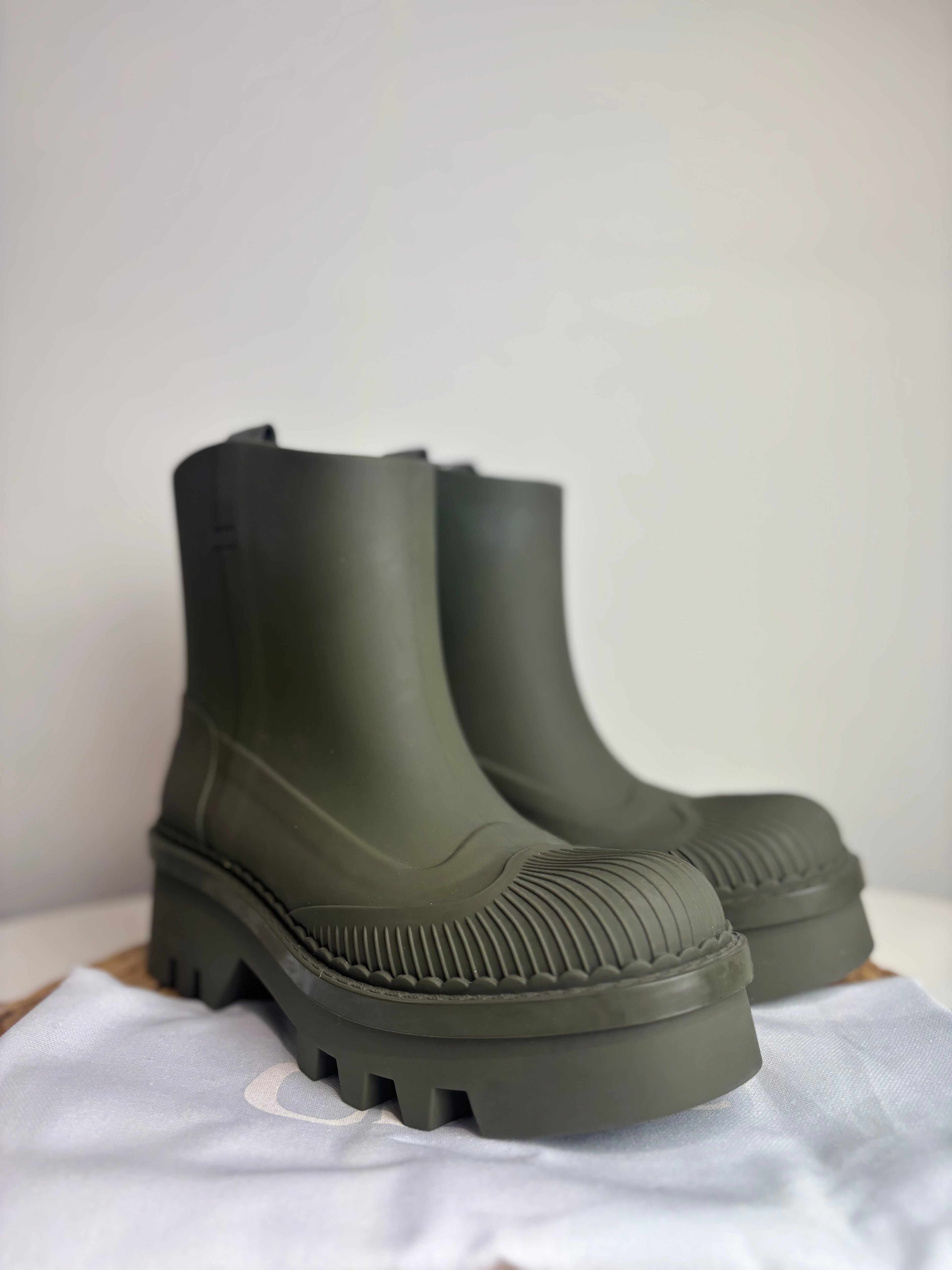Chloé Raina Olive Rain Boots