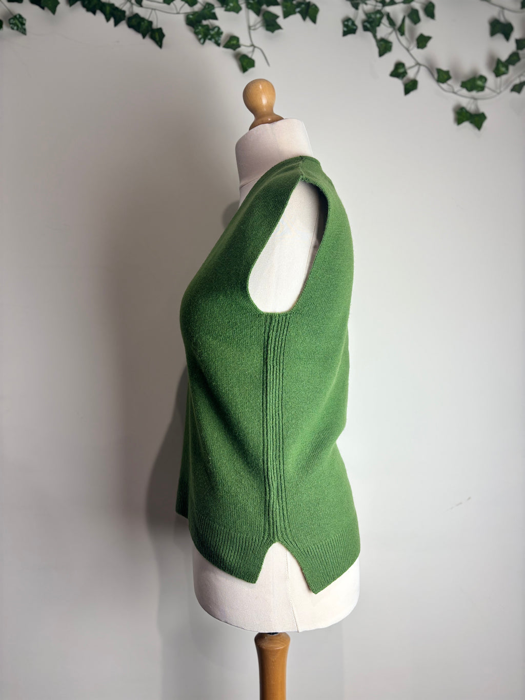 ME+EM Khaki V-Neck Wool & Cashmere Vest