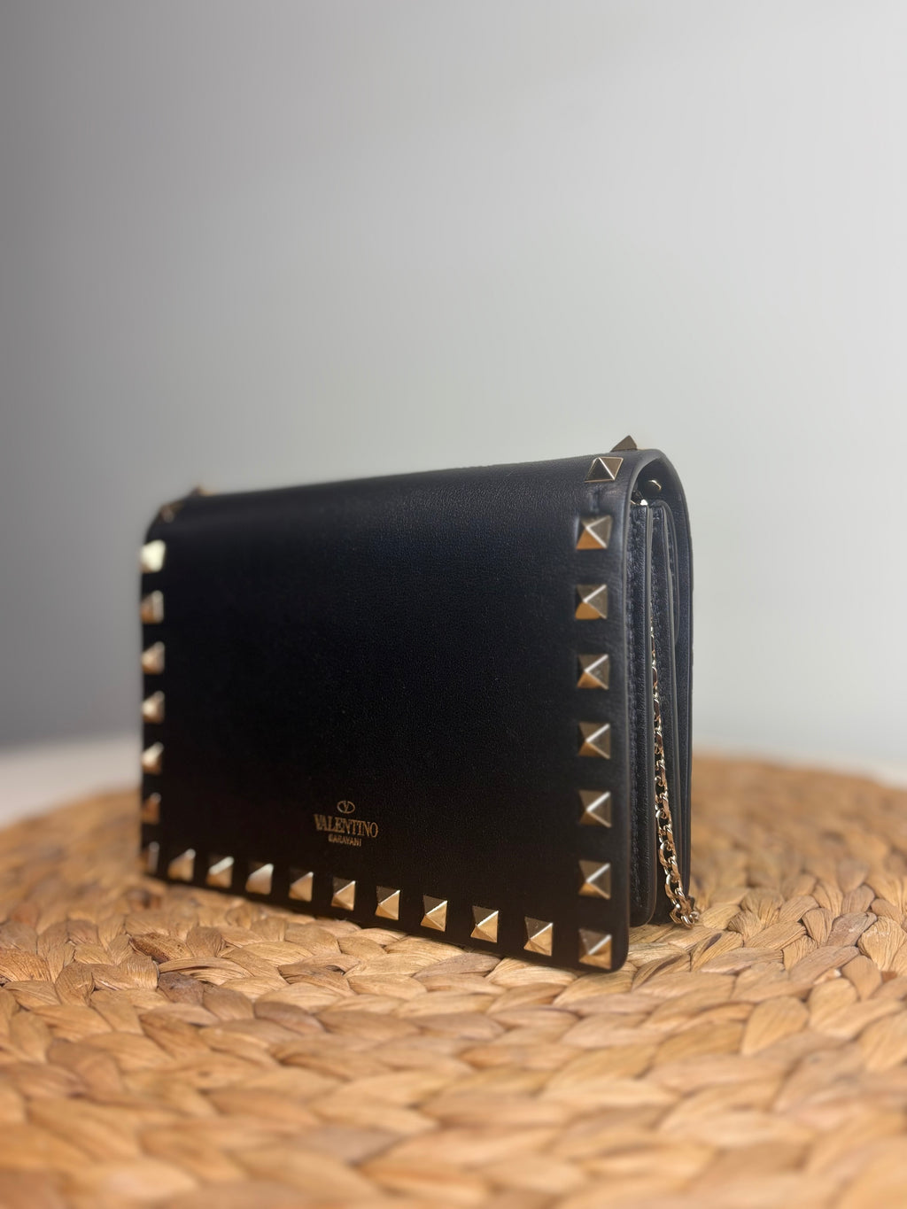 Valentino Garavani Rockstud W.O.C (BNWT)