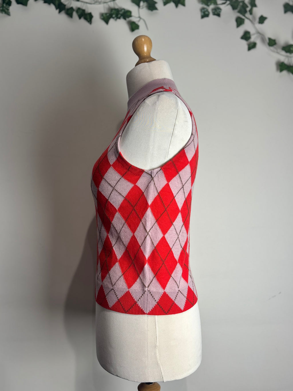 ME+EM Fine Argyle Slim Knit Vest